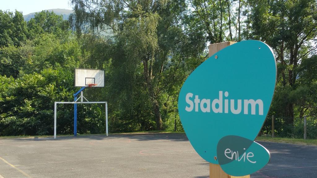Hotel Vvf Pays Basque Saint-Etienne-De-Baigorry Zewnętrze zdjęcie