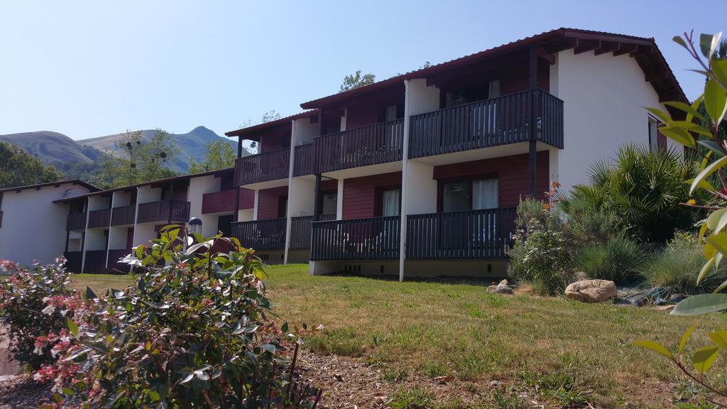 Hotel Vvf Pays Basque Saint-Etienne-De-Baigorry Zewnętrze zdjęcie